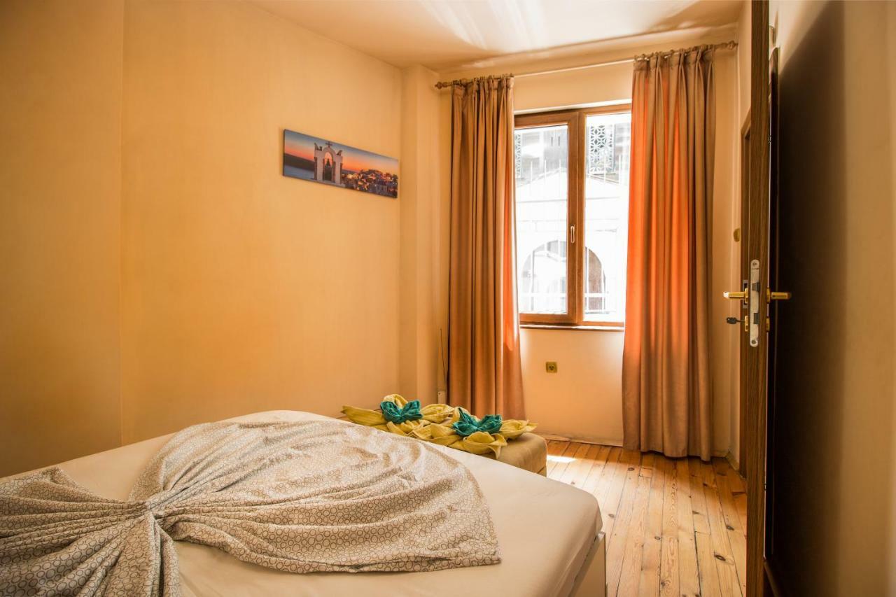 The Rocky House - Central & Private 2Bdr By Flat Mаnager Plovdiv Exterior photo