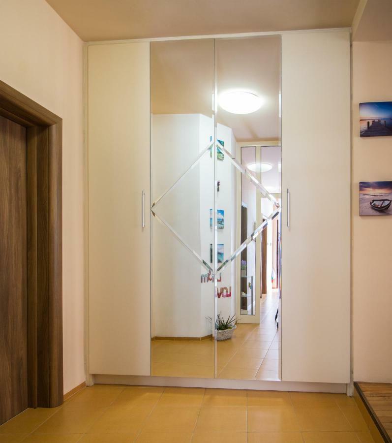 The Rocky House - Central & Private 2Bdr By Flat Mаnager Plovdiv Exterior photo